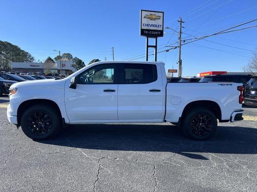 2023 Chevrolet Silverado 1500 Custom