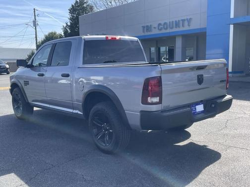 2024 RAM 1500 Classic SLT