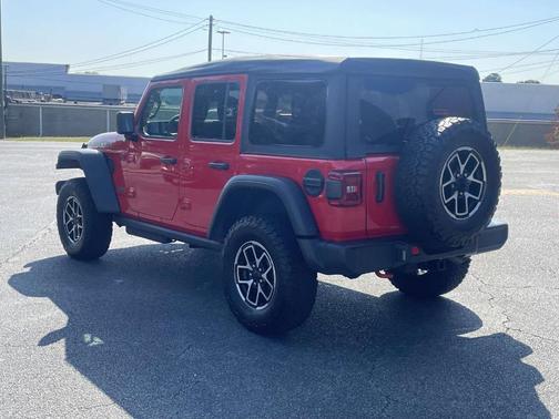 Red Clearcoat 2026 Jeep Wrangler Rubicon