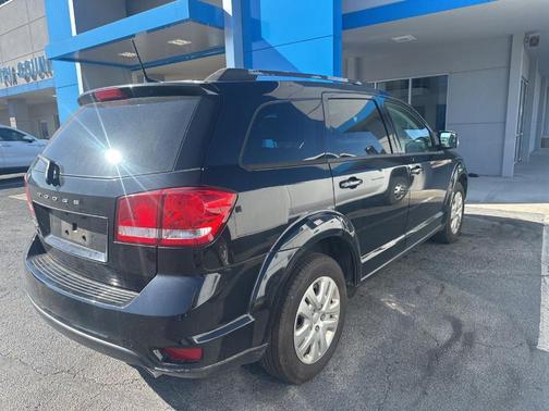 Pitch Black Clearcoat 2018 Dodge Journey SXT