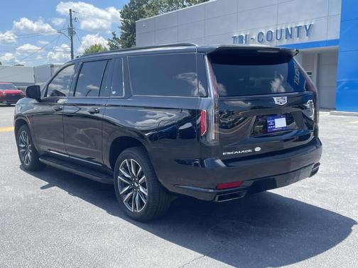 2023 Cadillac Escalade ESV Sport