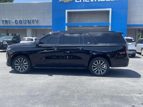 2023 Cadillac Escalade ESV Sport