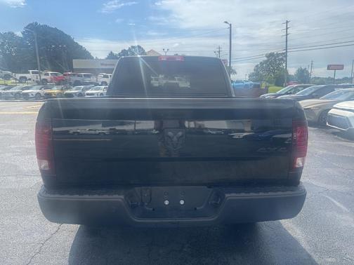 2024 RAM 1500 Classic SLT