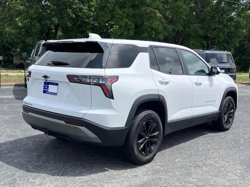 Summit White 2025 Chevrolet Equinox LT