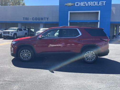 2023 Chevrolet Traverse LT Cloth
