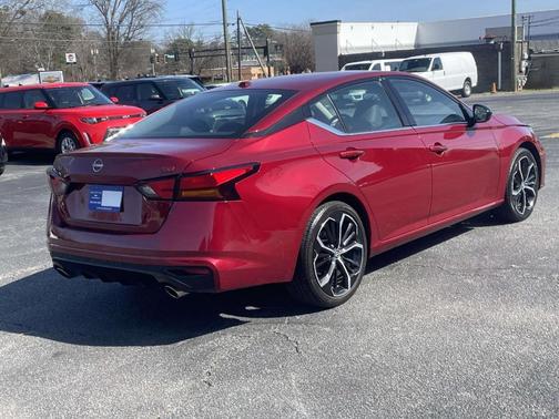 2024 Nissan Altima 2.5 SR