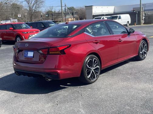 2024 Nissan Altima 2.5 SR