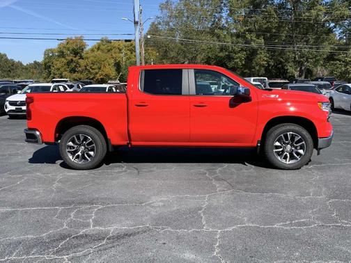 2025 Chevrolet Silverado 1500 LT