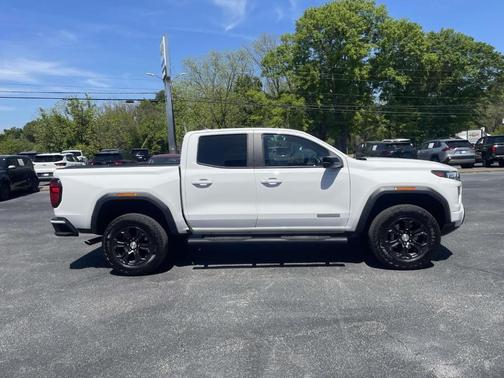 Summit White 2023 GMC Canyon Elevation