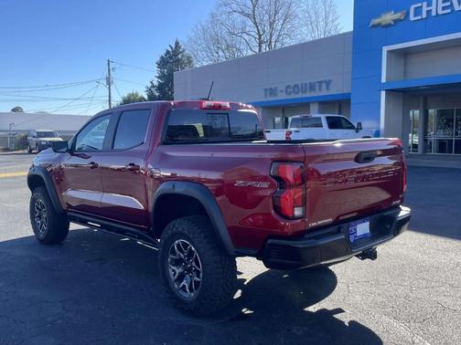 Radiant Red 2026 Chevrolet Colorado ZR2