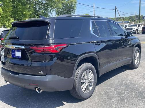 Black Metallic 2024 Chevrolet Traverse Limited LT Cloth