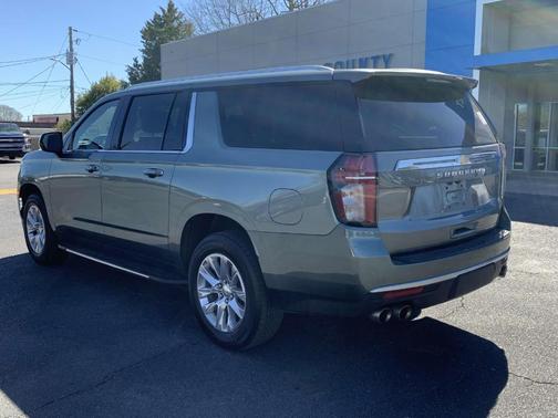 2023 Chevrolet Suburban Premier