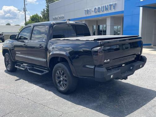 Midnight Black Metallic 2021 Toyota Tacoma SR5