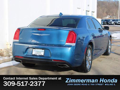 2020 Chrysler 300 Touring