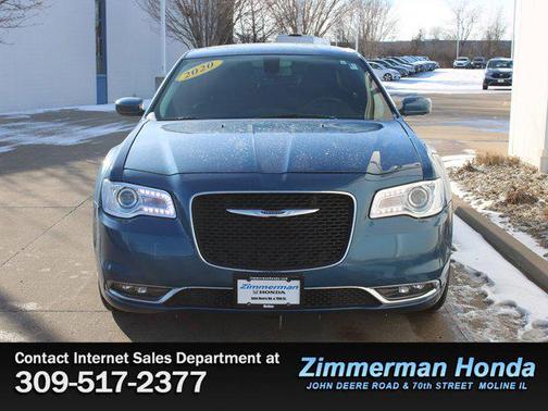 2020 Chrysler 300 Touring