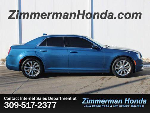 2020 Chrysler 300 Touring