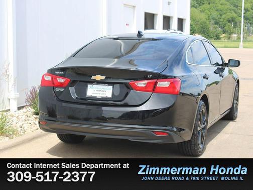 Mosaic Black Metallic 2018 Chevrolet Malibu LT