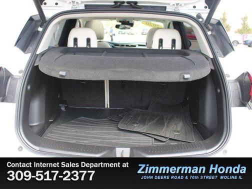 Summit White 2020 Buick Encore GX Essence