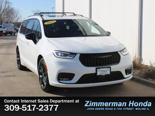 2025 Chrysler Pacifica Limited