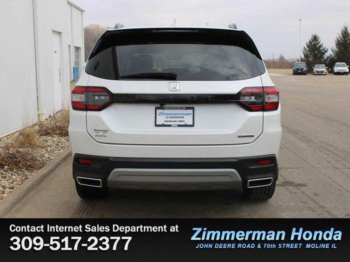 2023 Honda Pilot Touring 8-Passenger