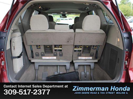 2018 Toyota Sienna LE