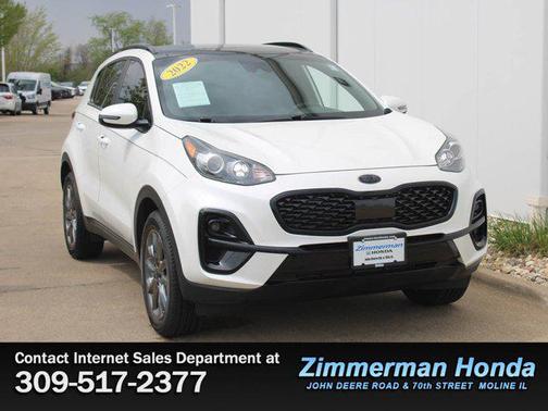 Snow White Pearl 2022 Kia Sportage S