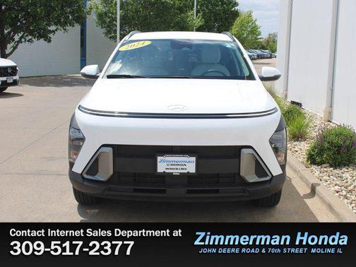 Atlas White 2024 Hyundai KONA SEL