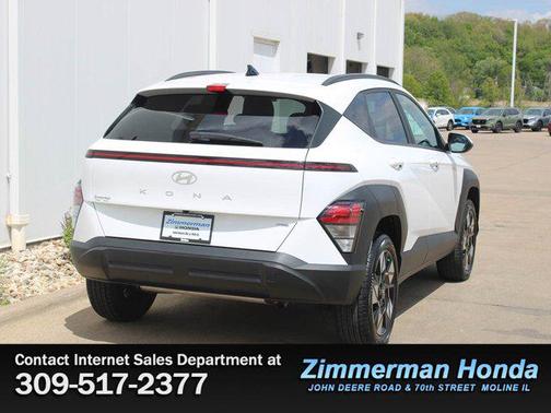 Atlas White 2024 Hyundai KONA SEL