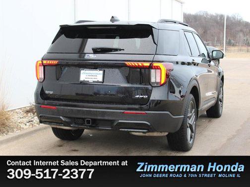 2025 Ford Explorer ST-Line