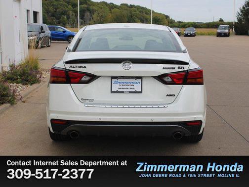 2022 Nissan Altima SR Intelligent AWD