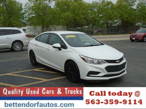 Summit White 2018 Chevrolet Cruze LS