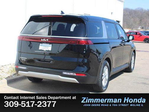 Aurora Black Pearl 2024 Kia Carnival LX