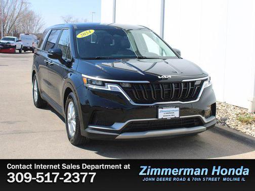 Aurora Black Pearl 2024 Kia Carnival LX