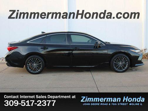 2021 Toyota Avalon Hybrid XSE