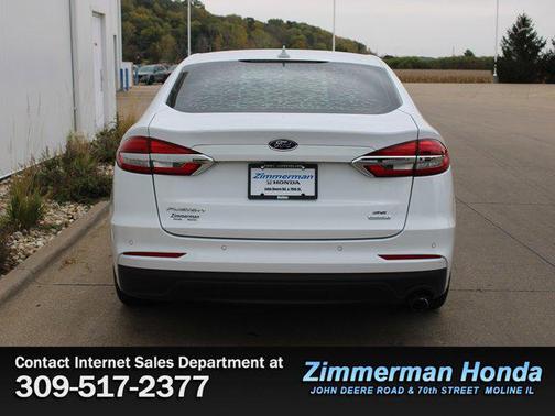 2020 Ford Fusion SE