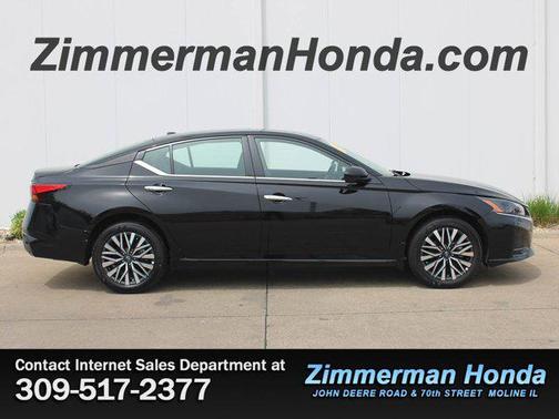 Super Black 2024 Nissan Altima 2.5 SV