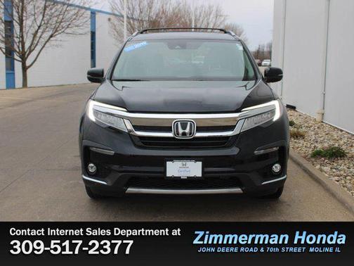 Crystal Black Pearl 2019 Honda Pilot Touring 8-Passenger