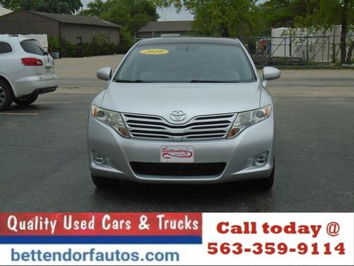 Classic Silver Metallic 2010 Toyota Venza Base
