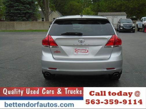 Classic Silver Metallic 2010 Toyota Venza Base