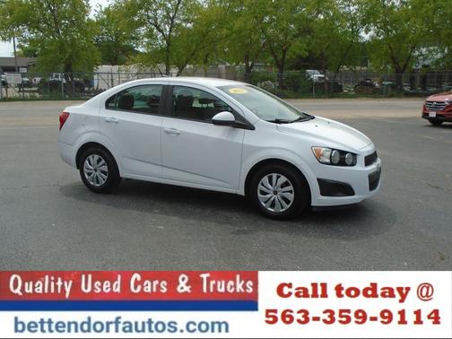 Summit White 2013 Chevrolet Sonic LS