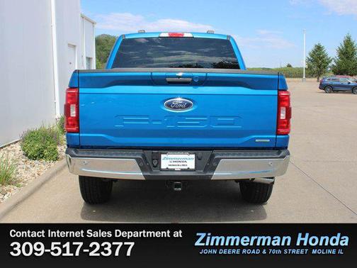 Velocity Blue Metallic 2021 Ford F-150 XLT
