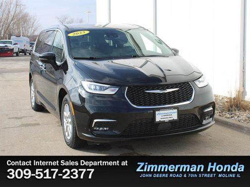 2025 Chrysler Pacifica L