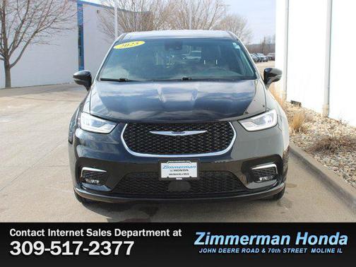 2025 Chrysler Pacifica L