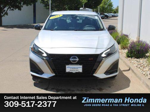 Brilliant Silver Metallic 2024 Nissan Altima SR Intelligent AWD