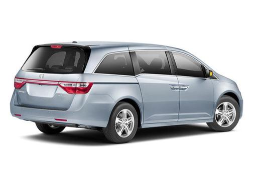 White Diamond Pearl 2013 Honda Odyssey