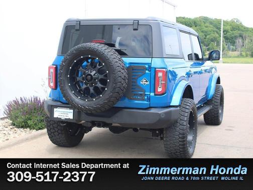 Velocity Blue Metallic 2023 Ford Bronco Outer Banks