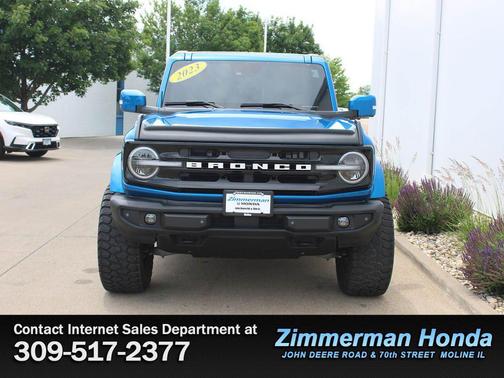 Velocity Blue Metallic 2023 Ford Bronco Outer Banks