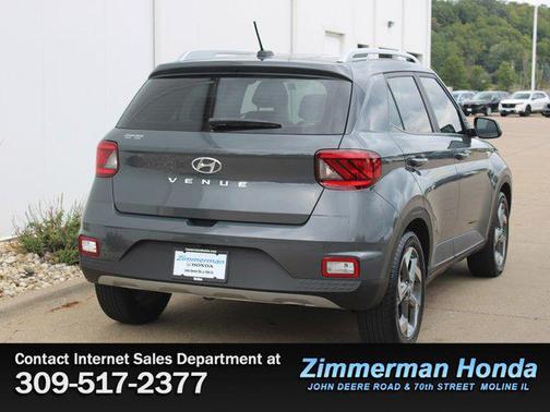2024 Hyundai VENUE SEL