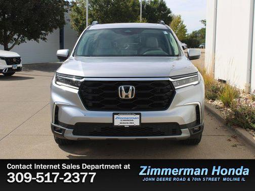 2025 Honda Pilot Touring 8-Passenger