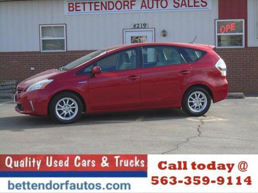 2013 Toyota Prius v Three